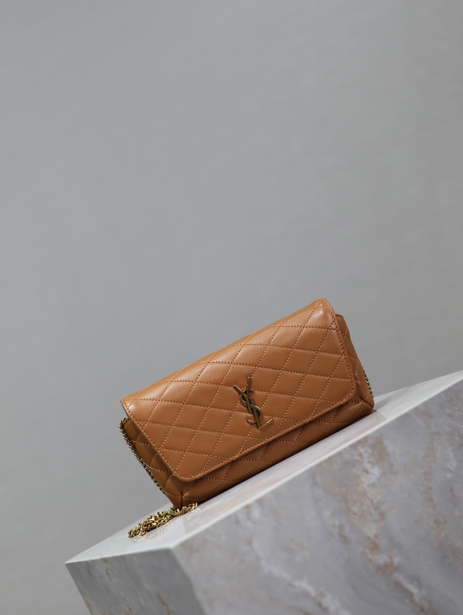 YSL 25S SAINT LAURENT GABY 19 IN FOX QUILTED CALFSKIN GOLD HARDWARE